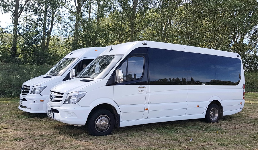 16 Seater Minibus Hire Service is the Smart Choice for Comfortable Group Travel