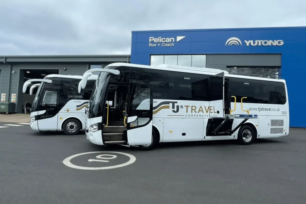 Affordable Coach Hire in Leeds and Nearby Towns: